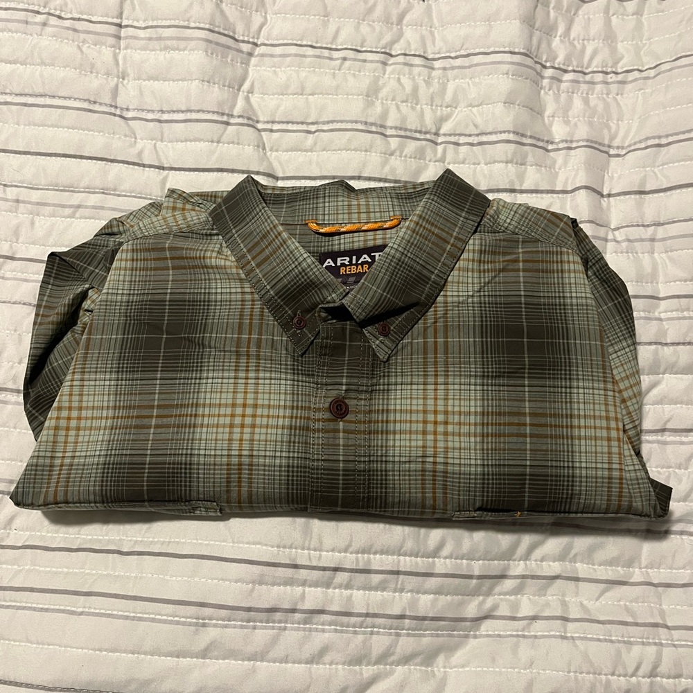 Ariat Men's Green Plaid Shirt